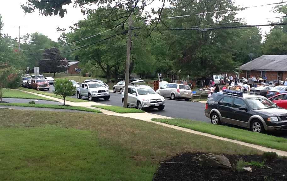 Braddock Road residents angry about yard sales Annandale Today