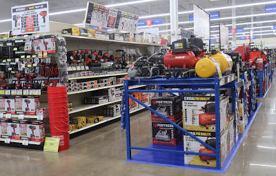 Bailey's Crossroads gets a Harbor Freight hardware store