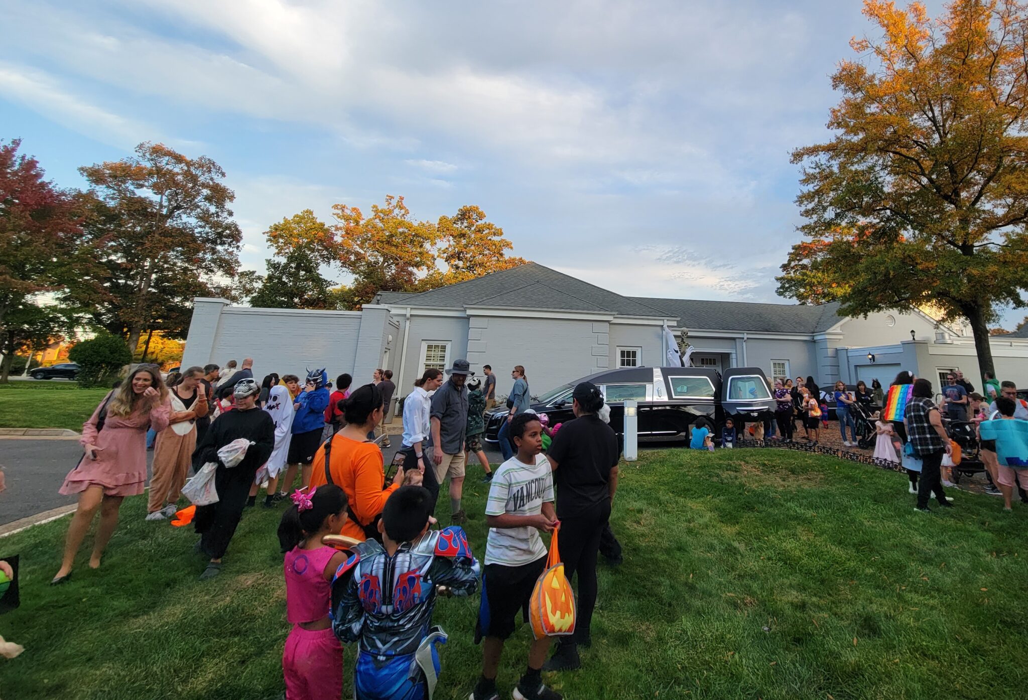 Springfield Backlick Funeral home hosts a Halloween event - Annandale Today
